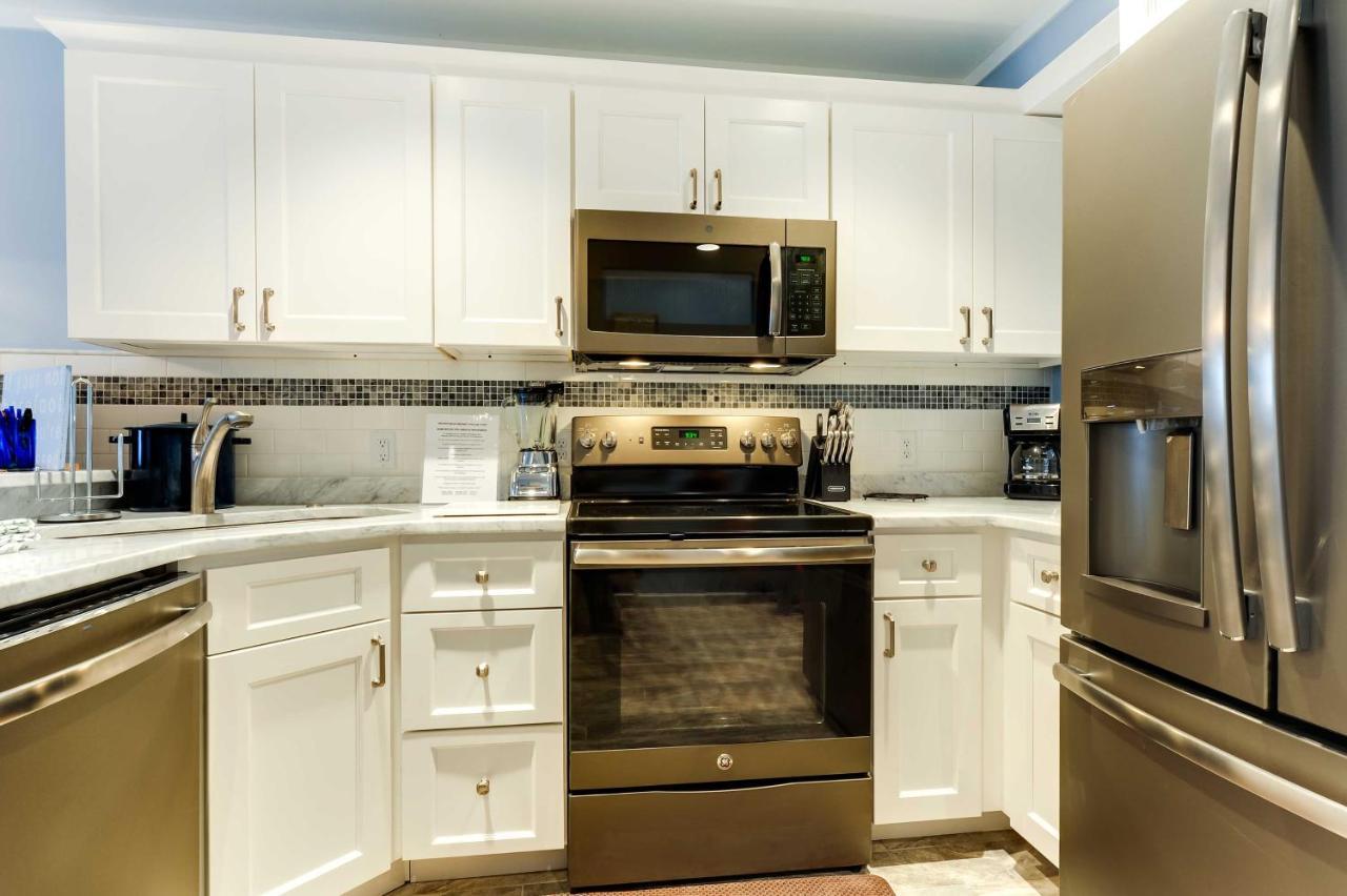 Hilton Head Resort Condo With Pools, Walk To Beach! Hilton Head Island Exteriör bild